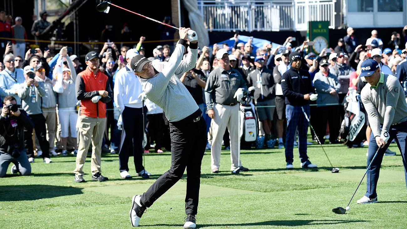 WATCH: Arnie's grandson Saunders, dozens of pros hit ceremonial tee shots for the King