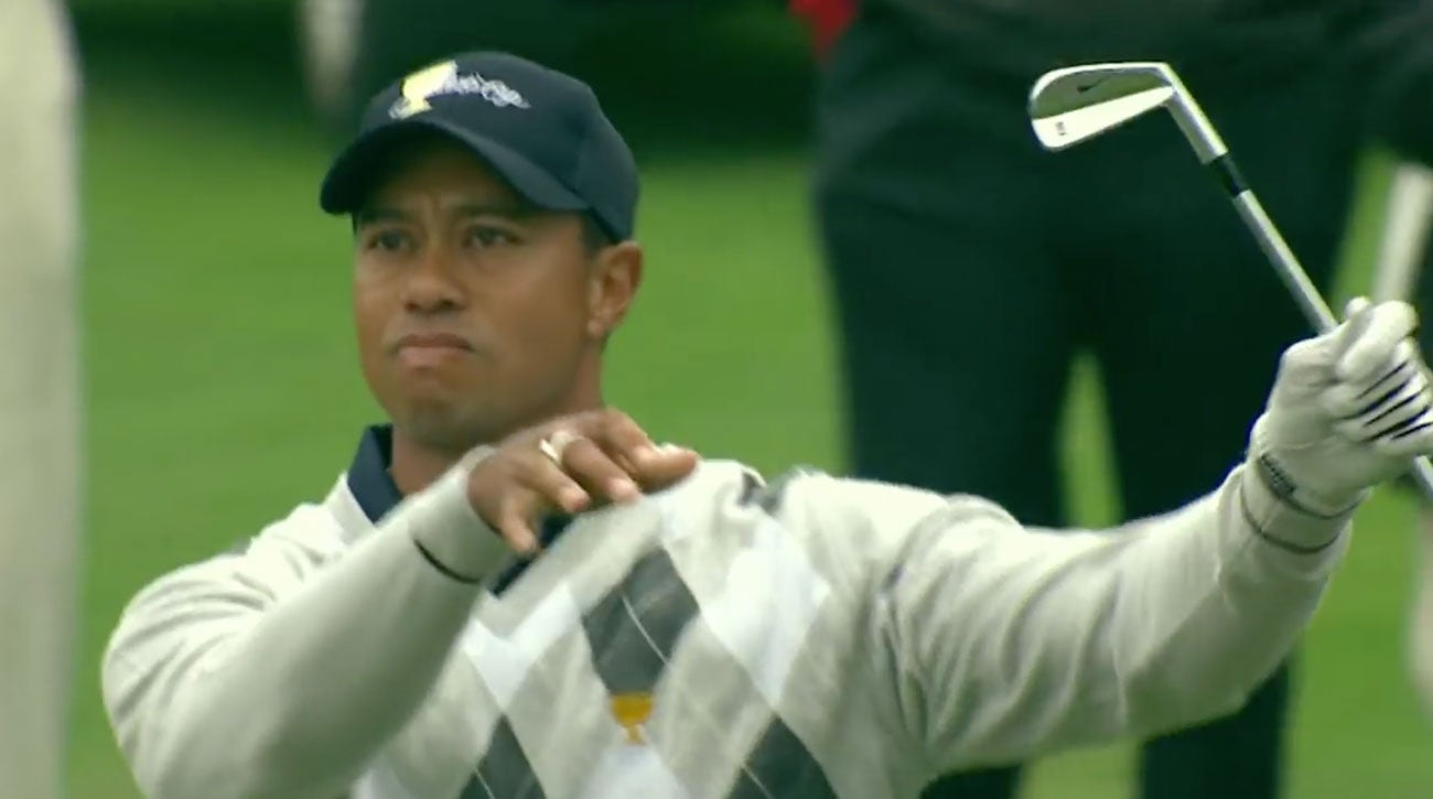 Tiger Woods, Justin Thomas explain the art of the club-twirl