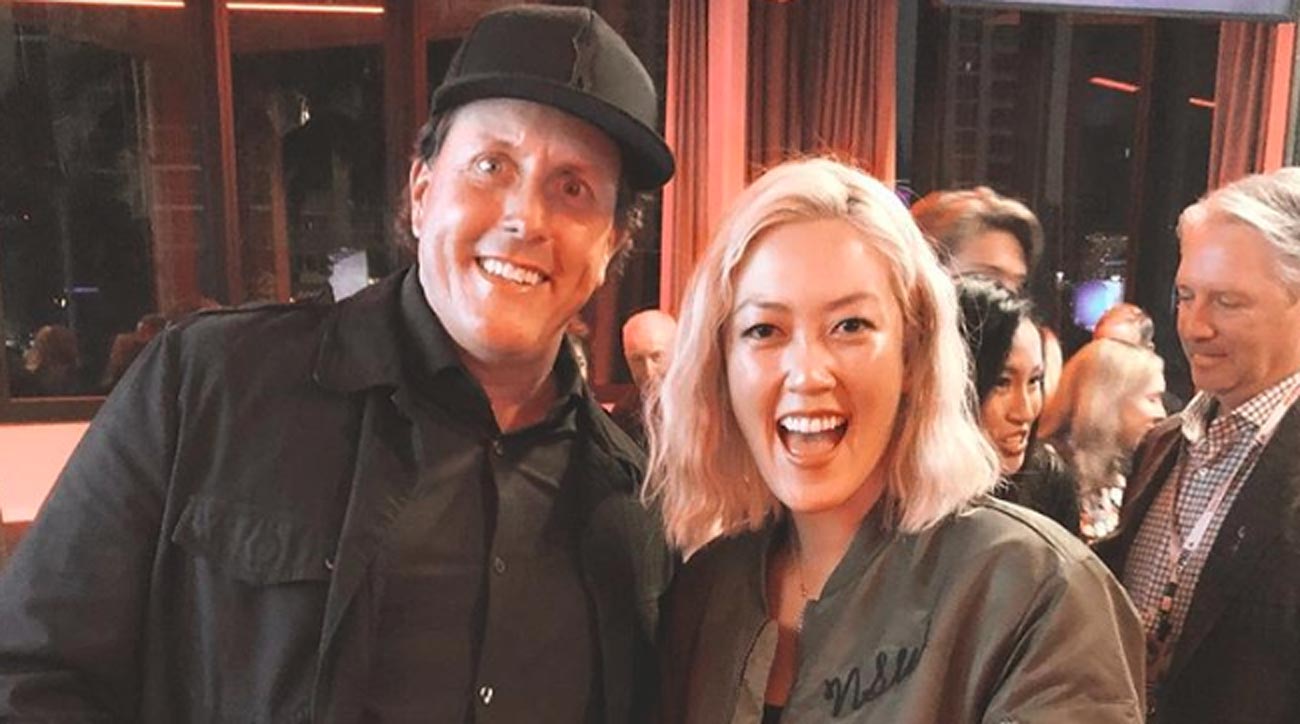 How The Match between Tiger and Phil played out on social media