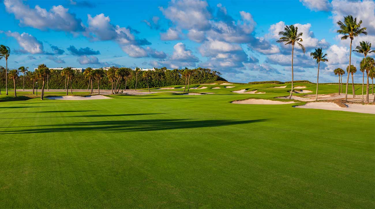 This posh coastal retreat designed by Donald Ross challenges with palms, sea grape bushes, ocean breezes and a varied routing that encompasses two dune ridges. So impressed was Ben Hogan with Seminole's virtues, that he would play and practice here for 30 straight days each year leading up to the Masters.