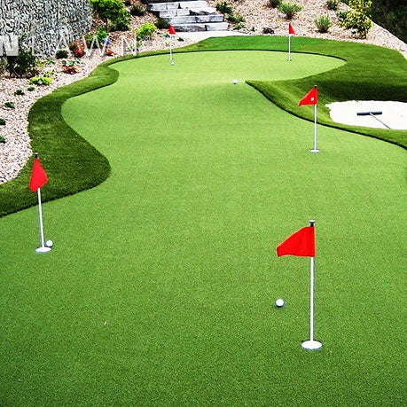 Synlawn putting green