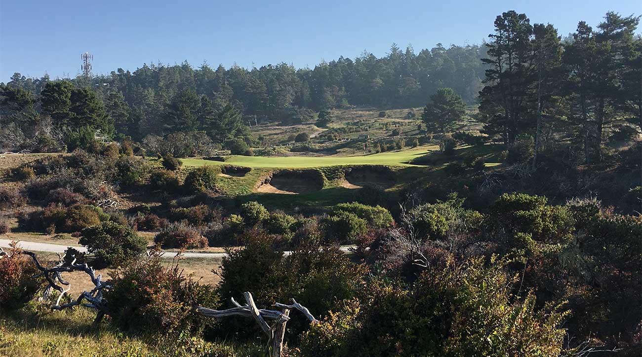 A look at the par-3 5th hole at Bandon Trails in Bandon, Ore.