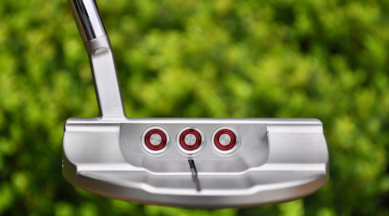 Scotty Cameron's Special Select Flowback 5.5 mallet.
