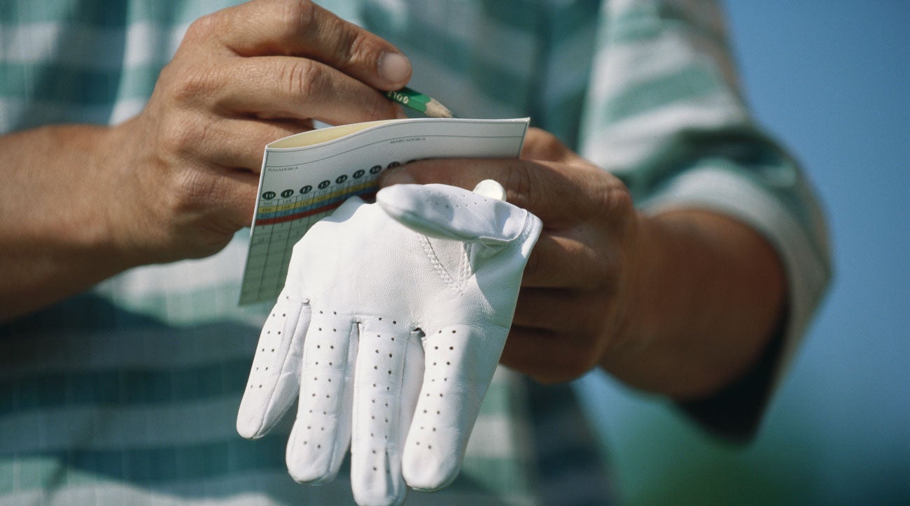Use these three tips to to save strokes on the scorecard.
