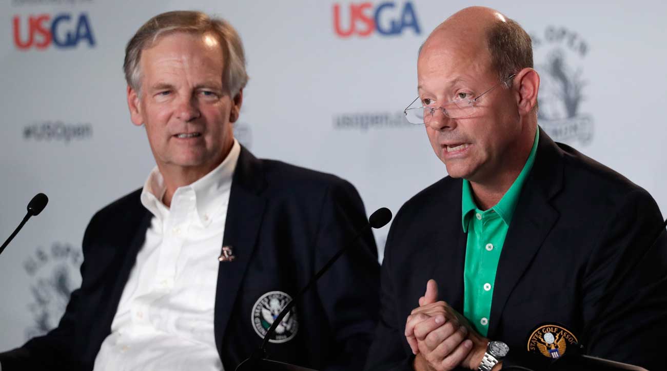 USGA's Mike Davis talks to media at 2016 U.S. Open with Stu Francis