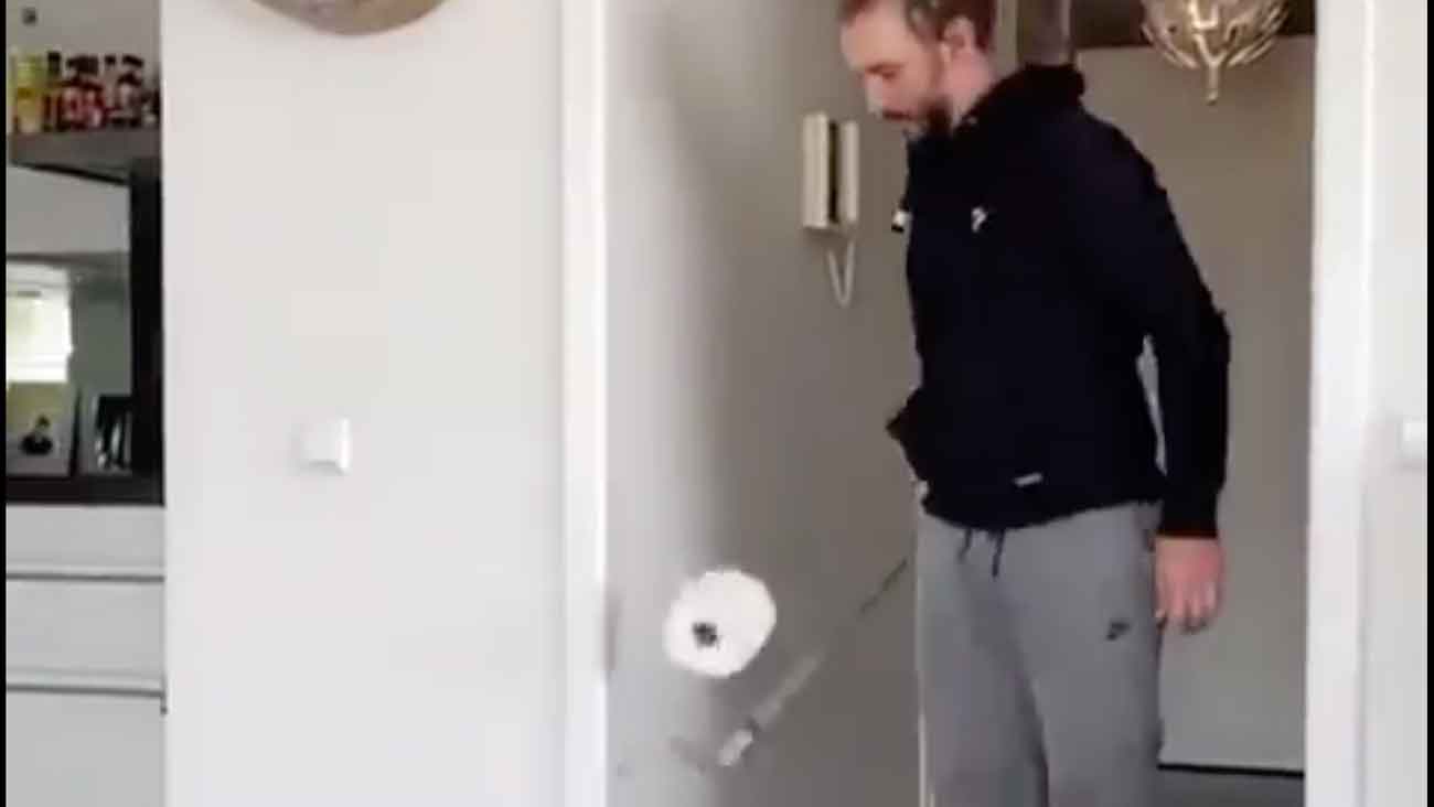 Joost Luiten toilet paper