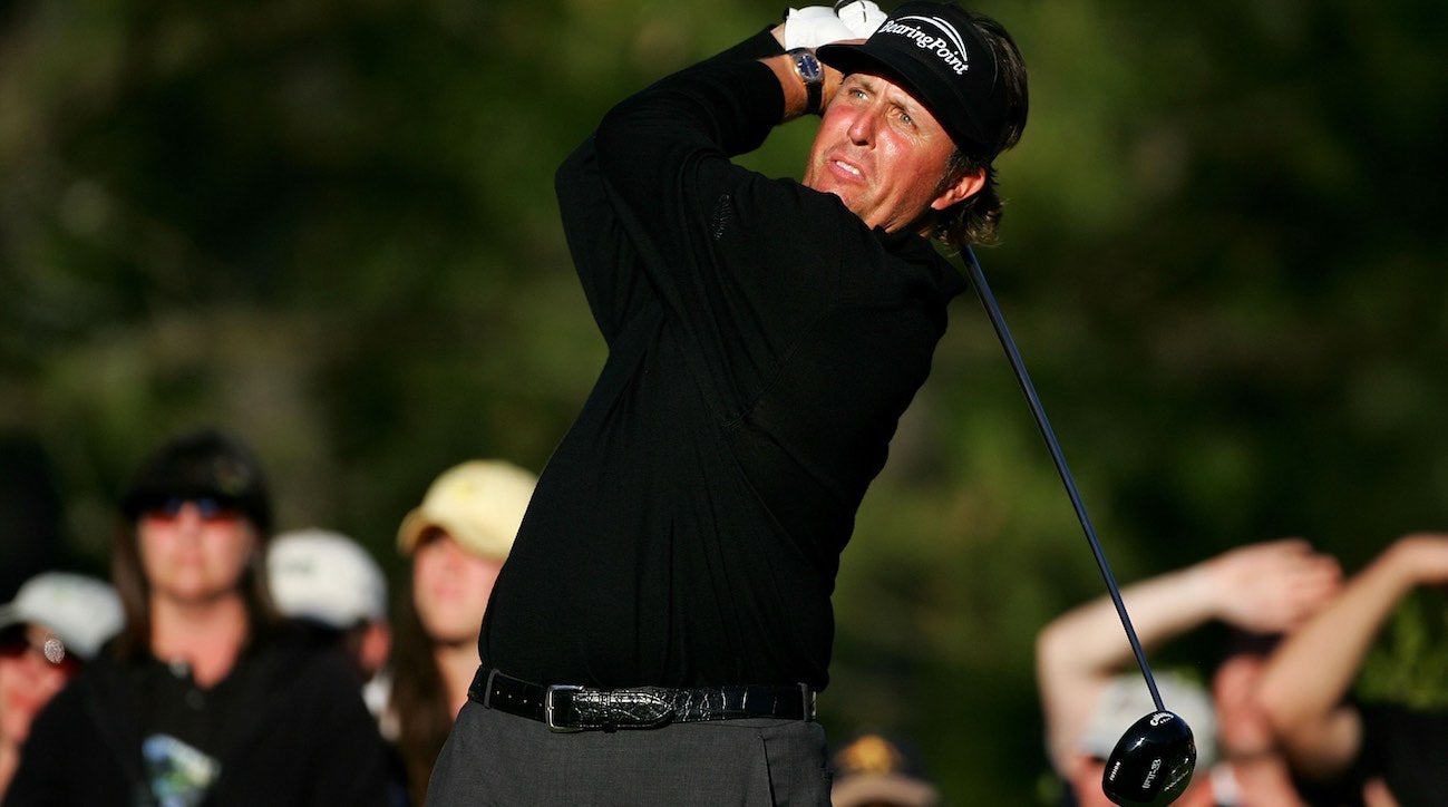 Phil Mickelson with one of his two Callaway Big Bertha Fusion FT-3 drivers during the final round of the 2006 Masters.