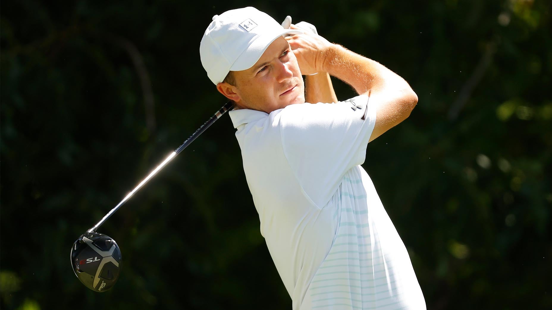 Jordan Spieth takes a swing.