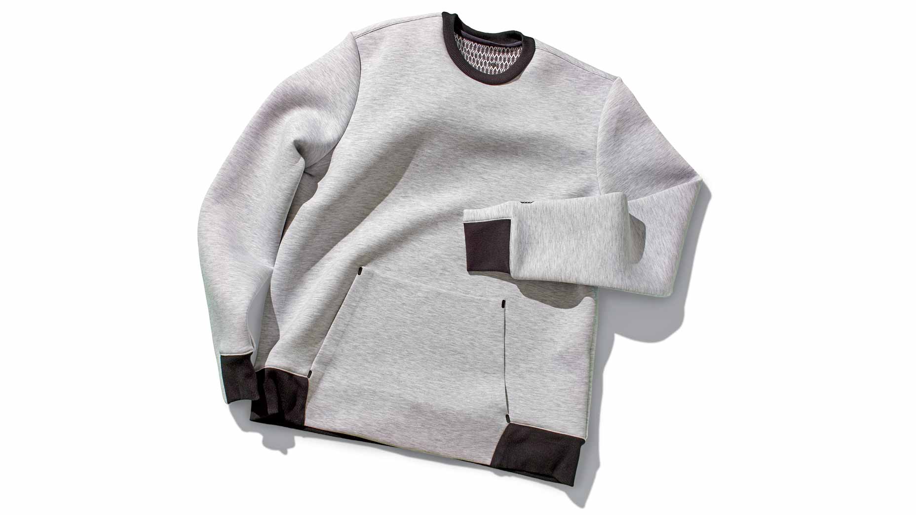This crewneck pullover will keep you comfortable on and off the golf course