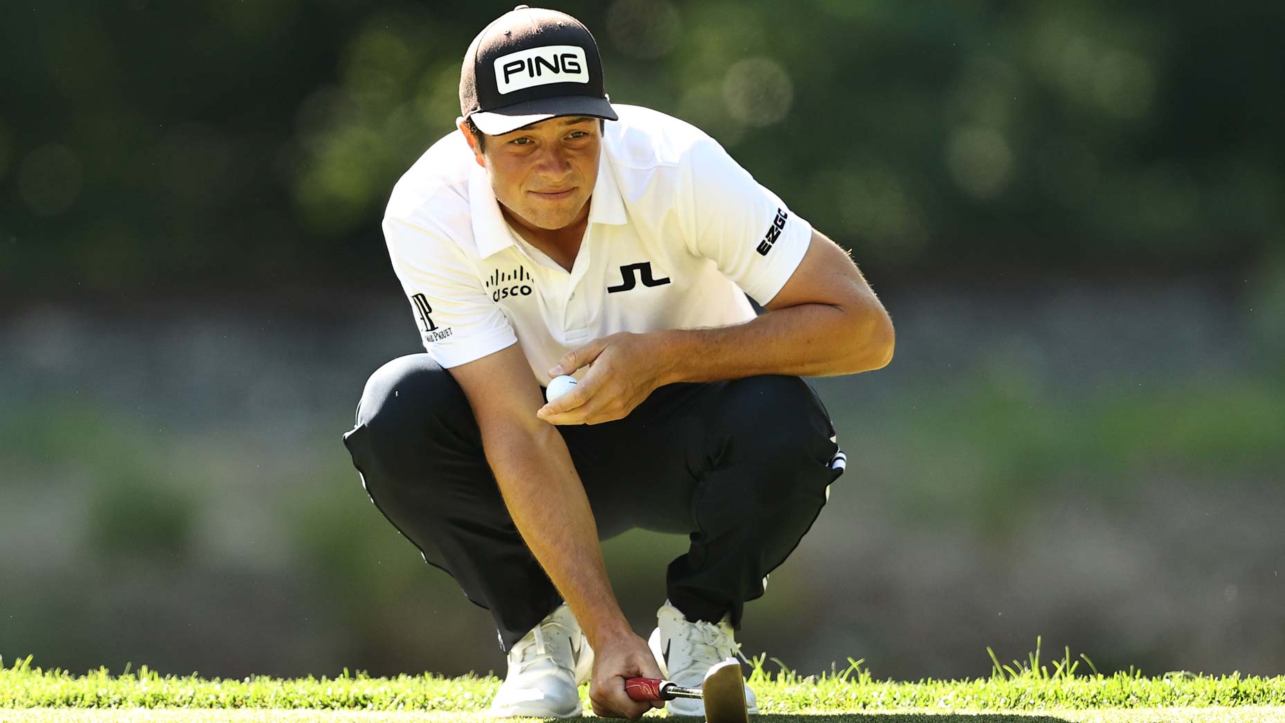 viktor hovland reads putt