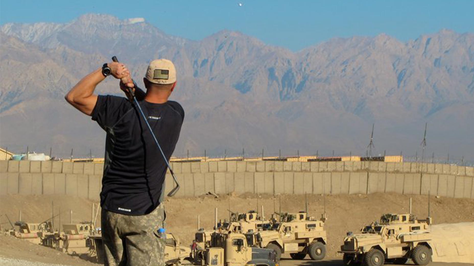 Bunkers in Baghdad: How one charity is spreading joy (and golf) to soldiers around the world
