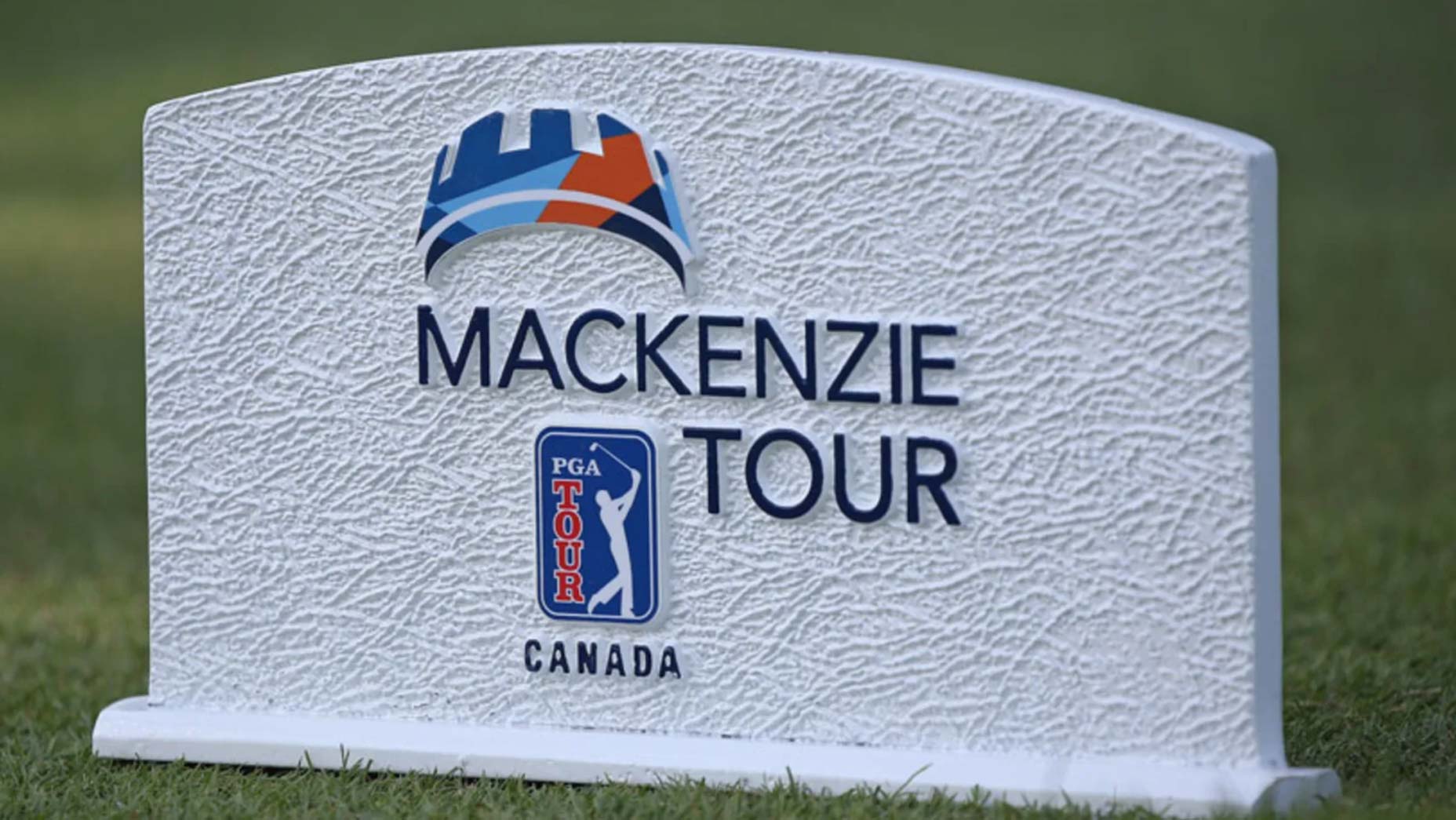 mackenzie tour tee marker