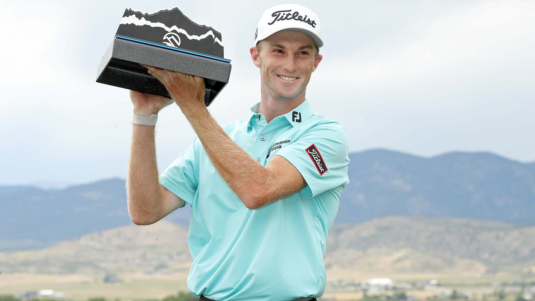 will zalatoris with tpc colorado championship trophy