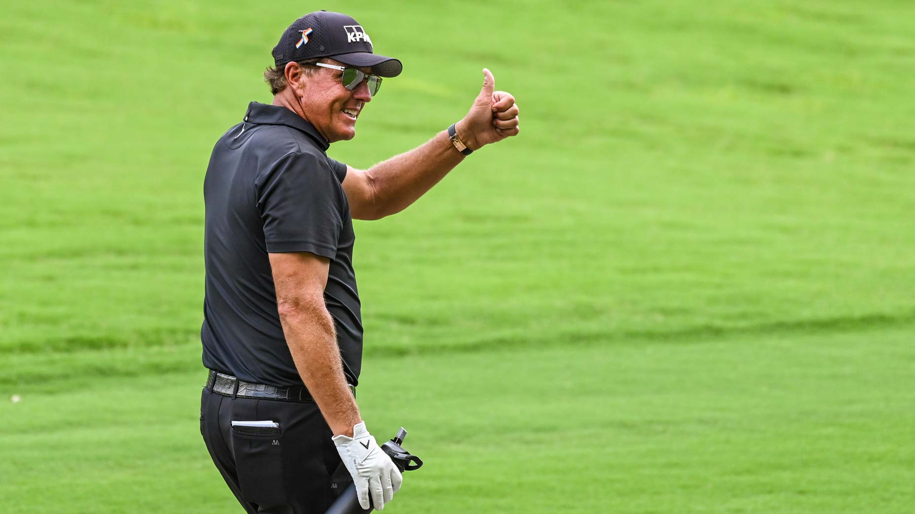 phil mickelson smiles