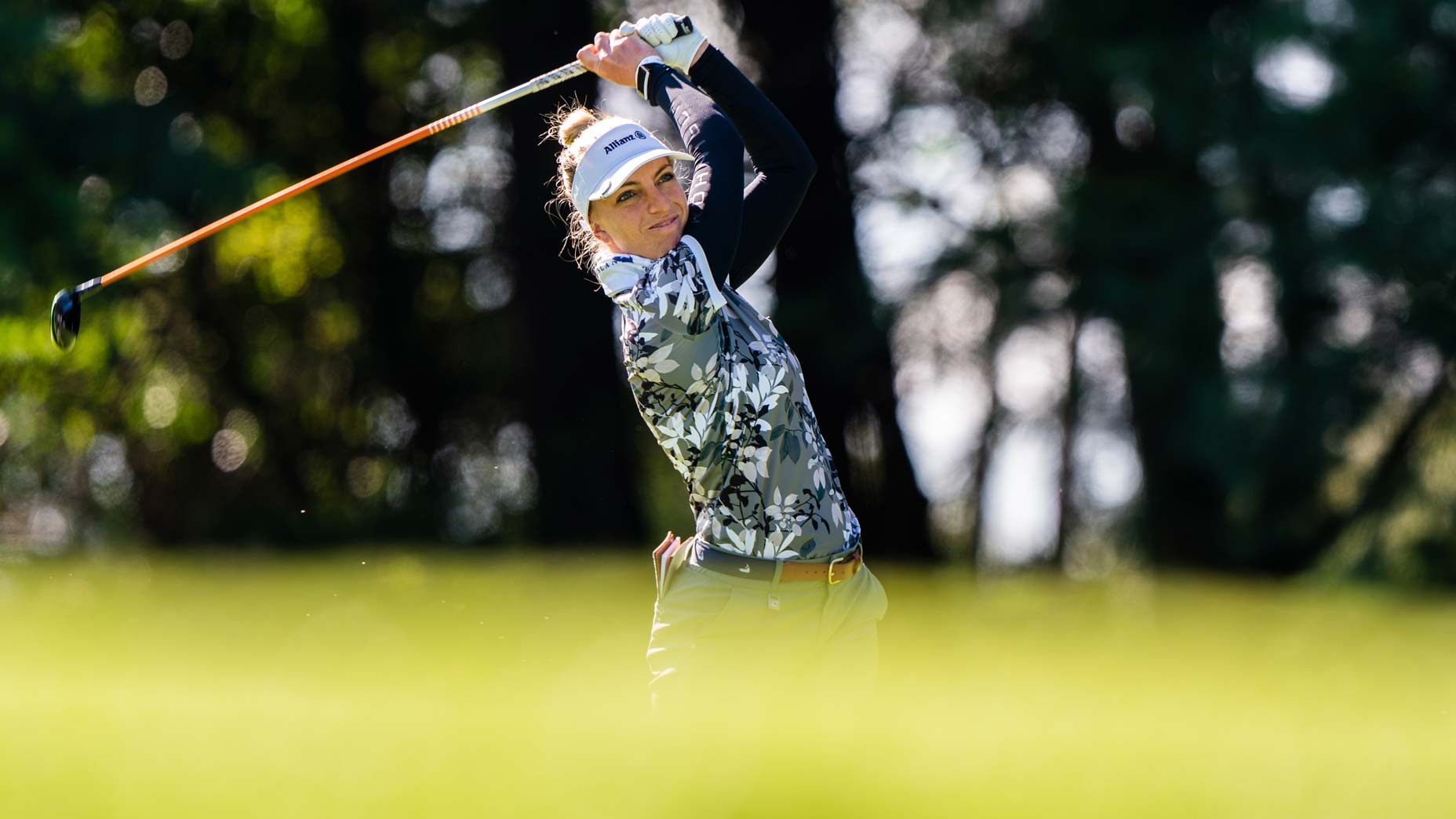 sophia popov swings