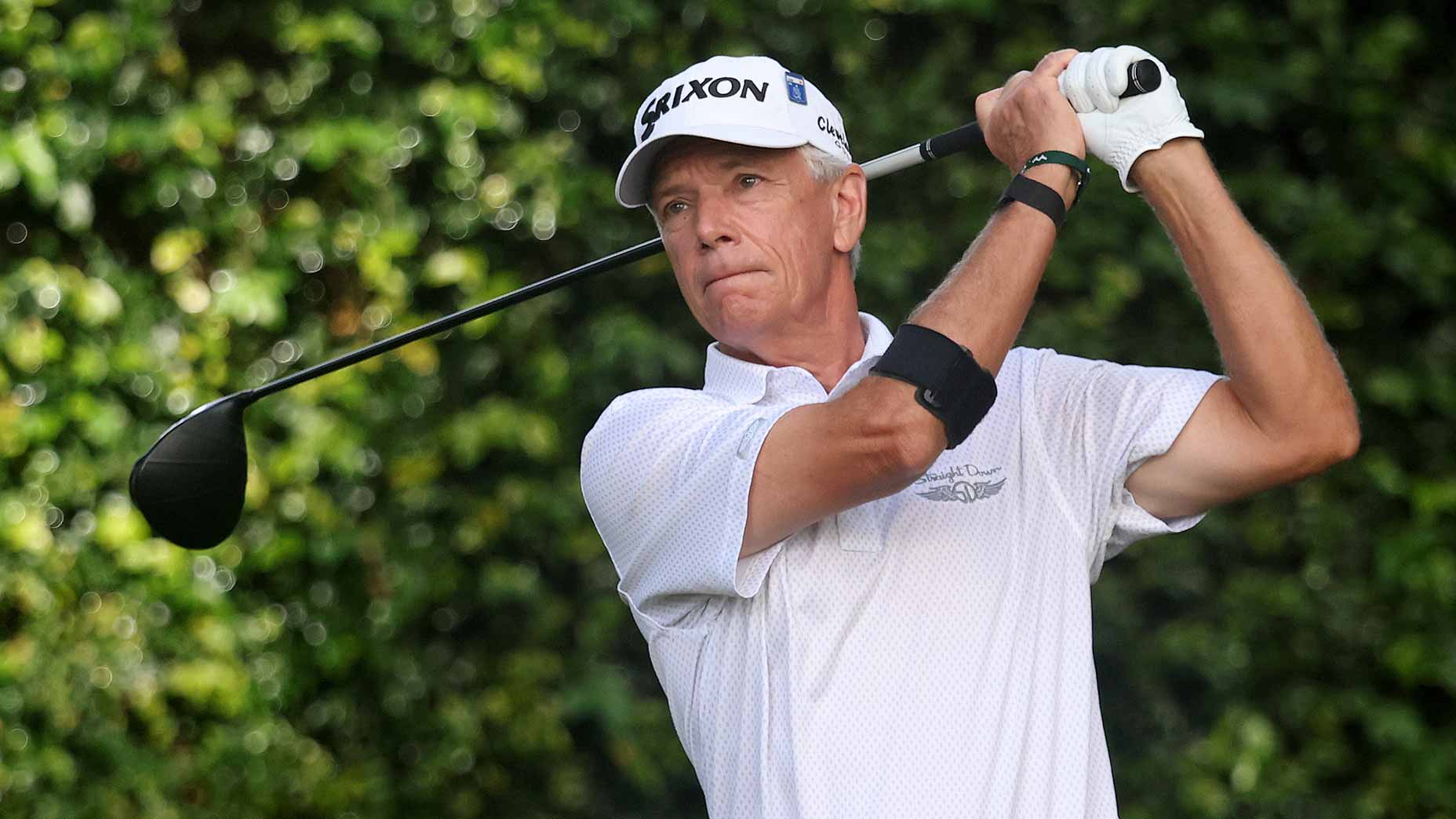 larry mize swings driver masters