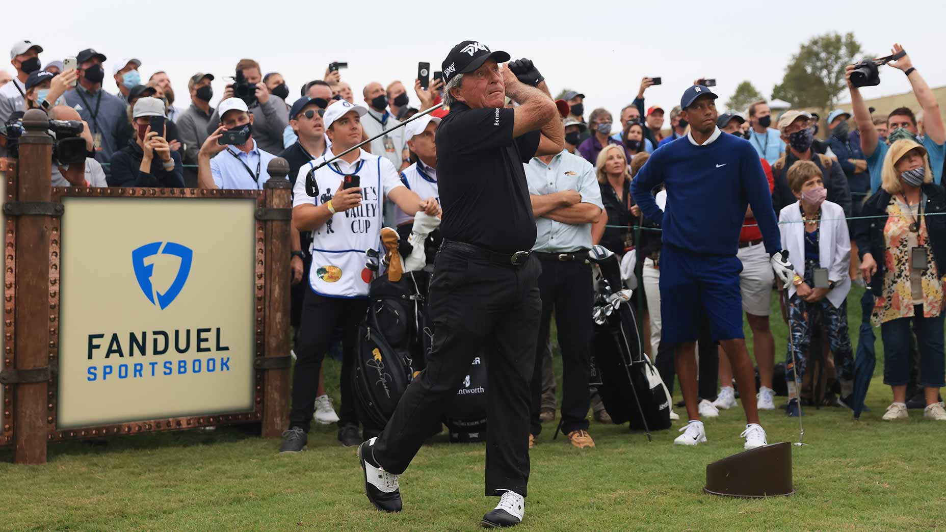 gary player swings driver