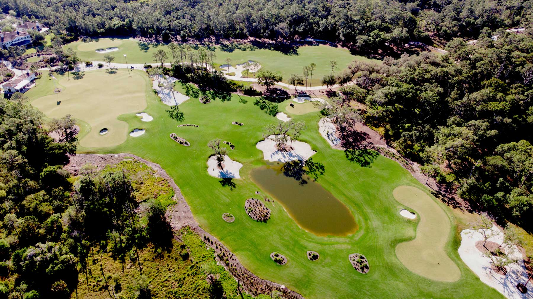 par-3 course at concession