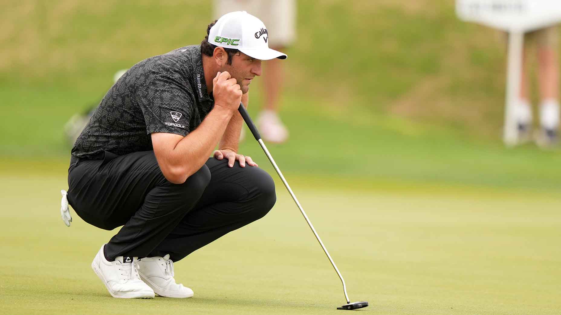 jon rahm crouches WGC dell texas match play