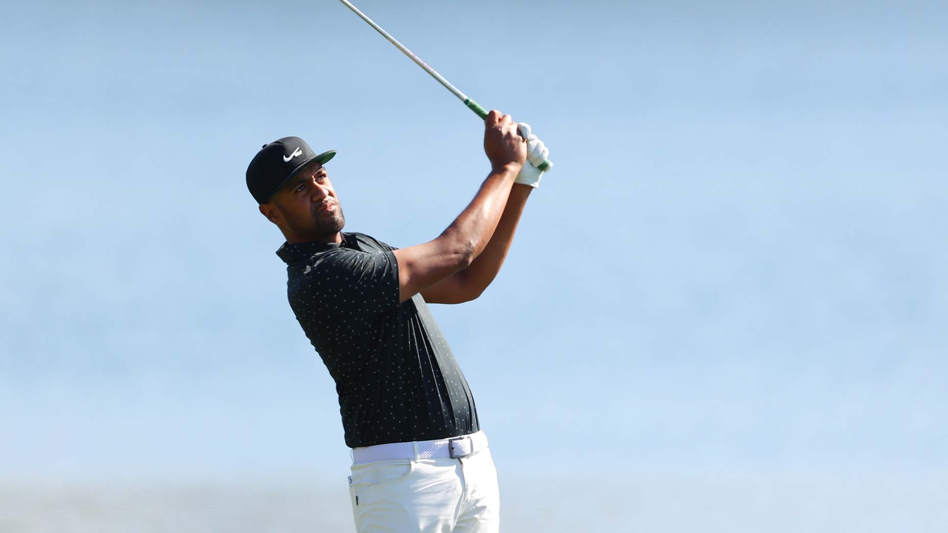 tony finau swings