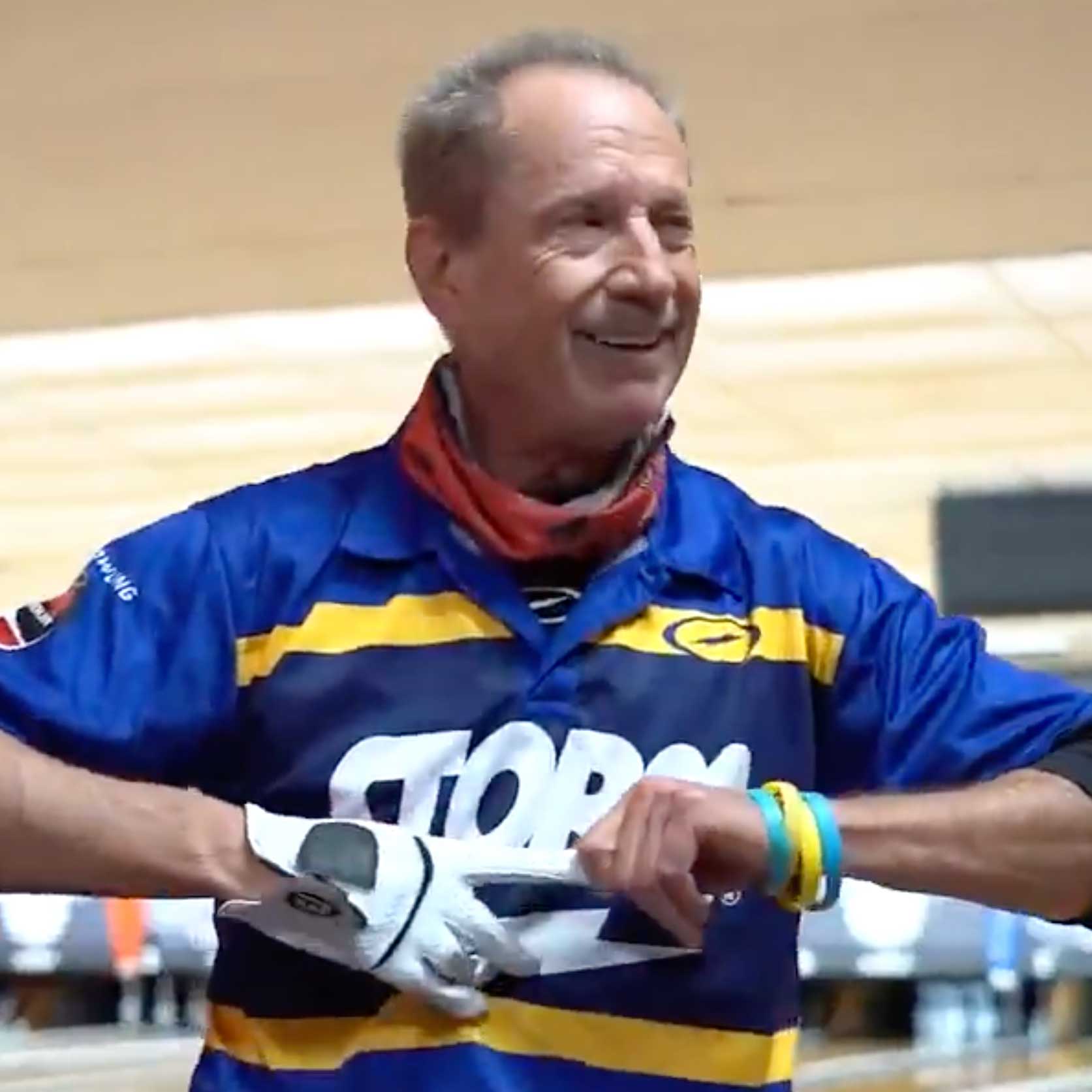 pete weber with a golf glove