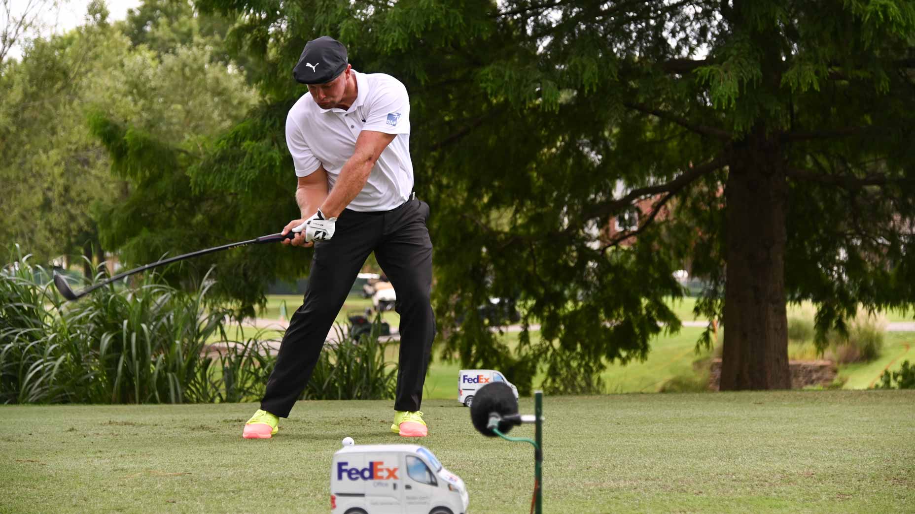 bryson dechambeau swings