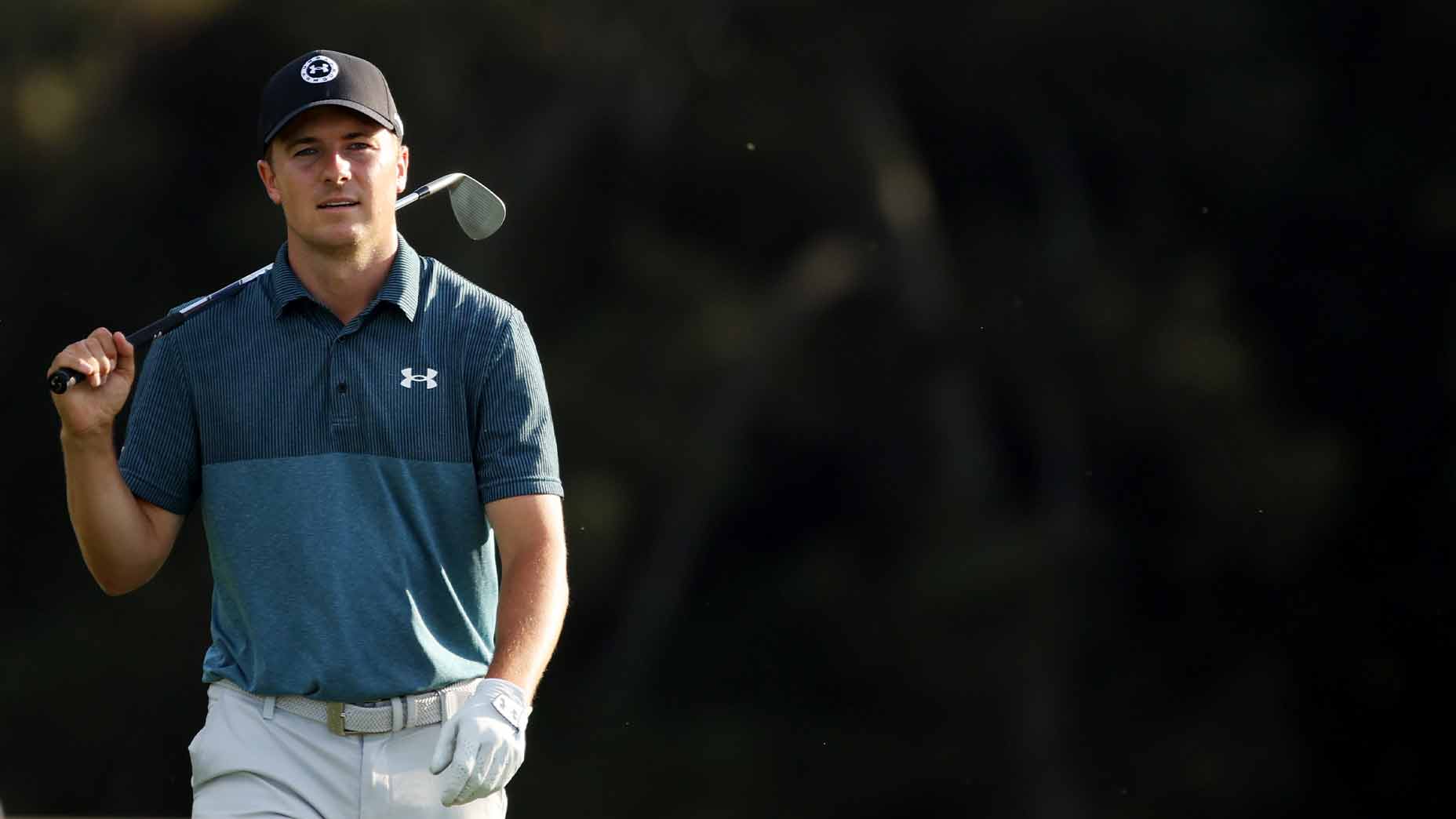 jordan spieth walks augusta national