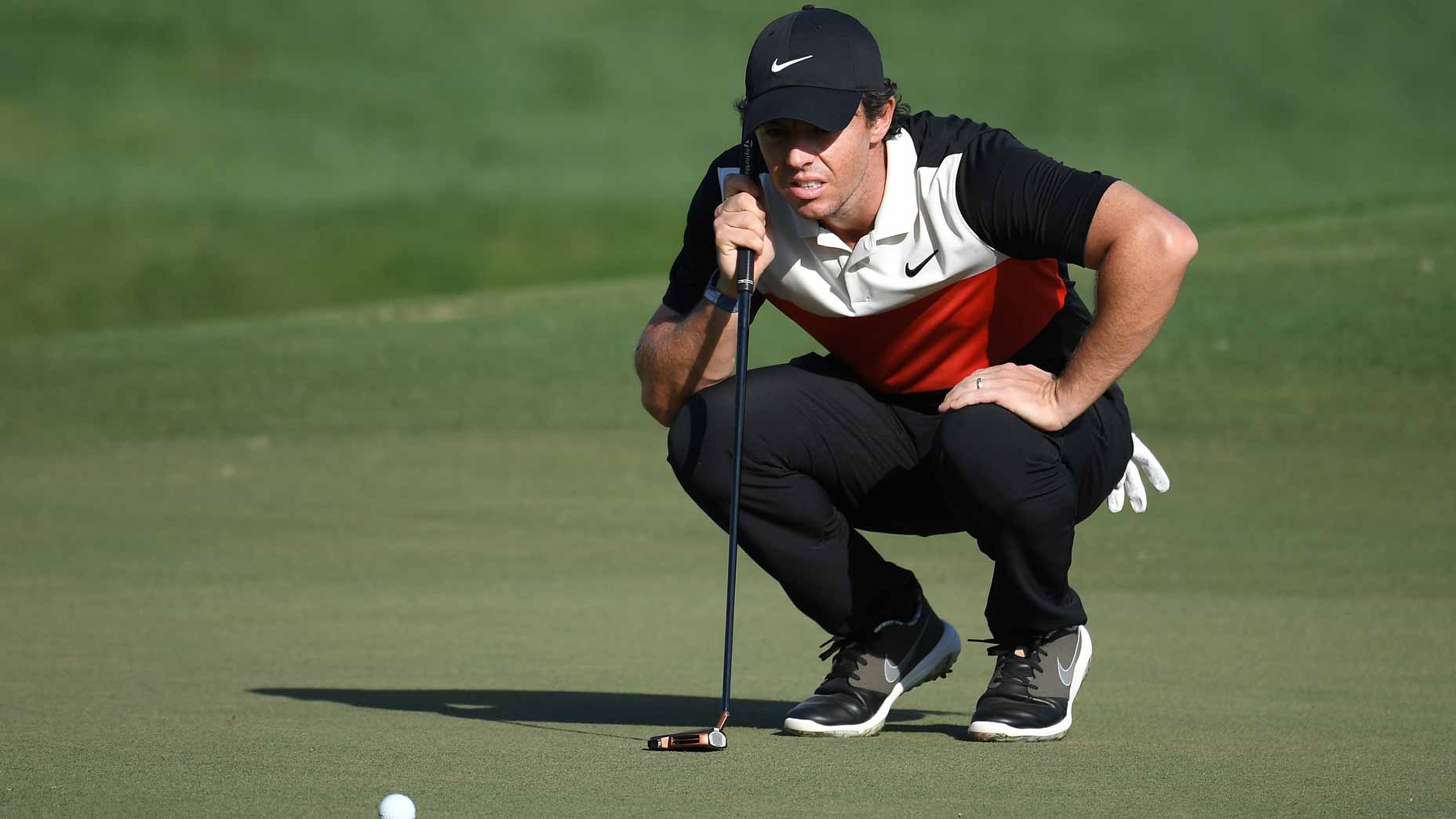 rory mcilroy reads putt