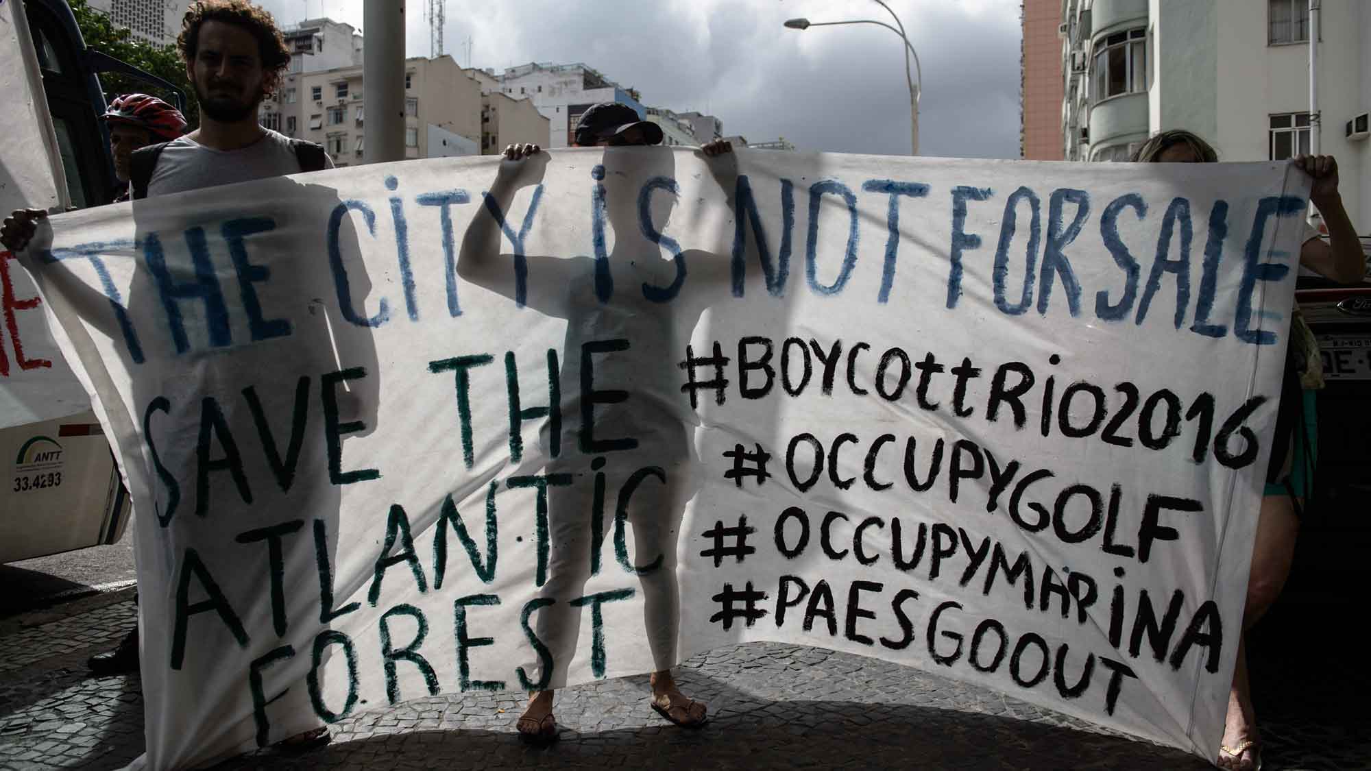 rio olympic golf course protesters