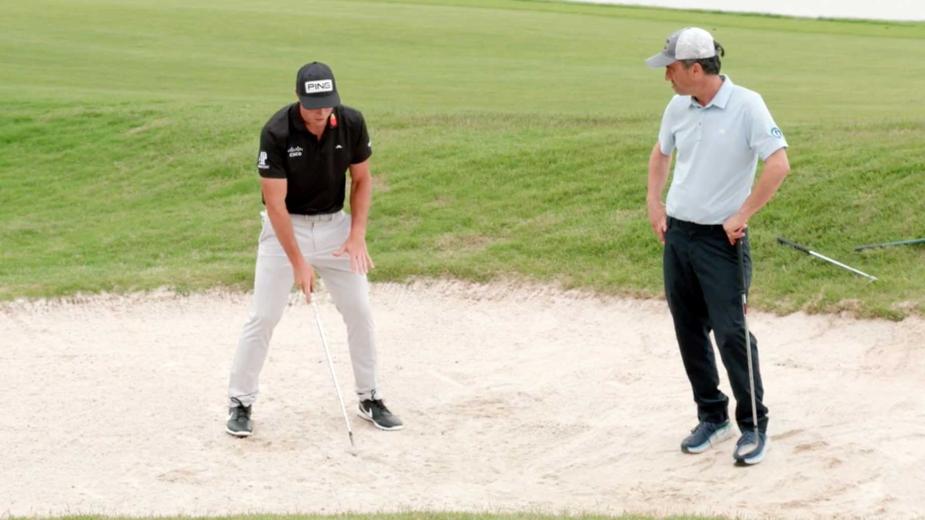 Viktor Hovland gives a bunker lesson.
