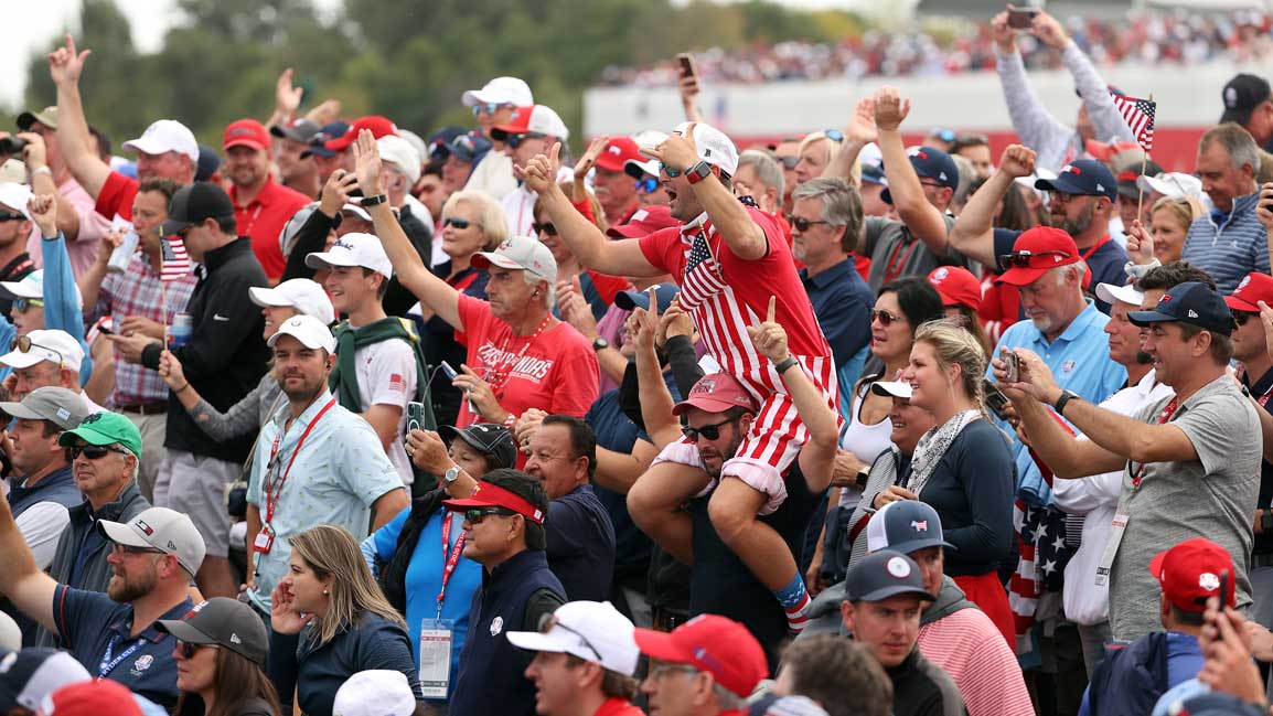 fans celebrate