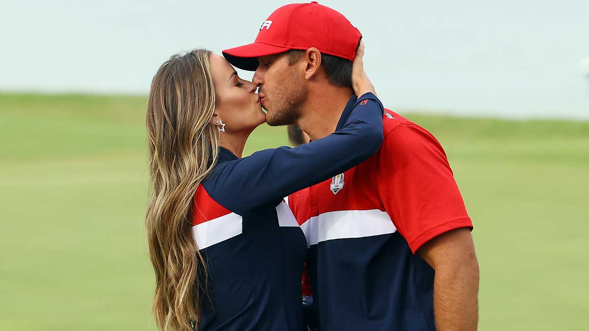brooks koepka kiss