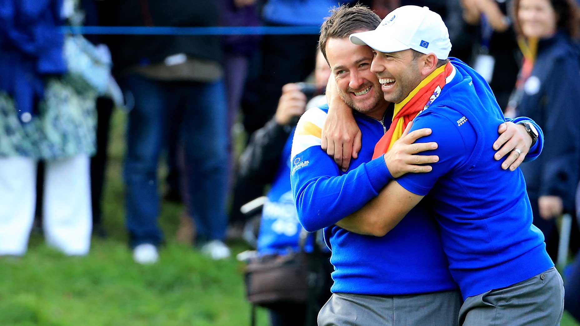 graeme mcdowell and sergio garcia hug