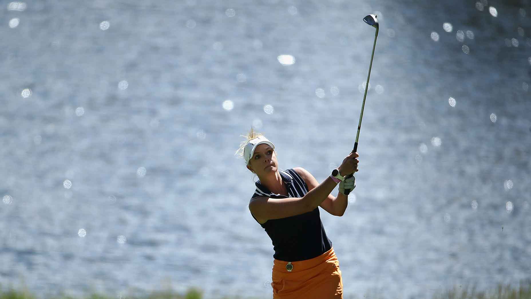 kathryn tappen swings golf club