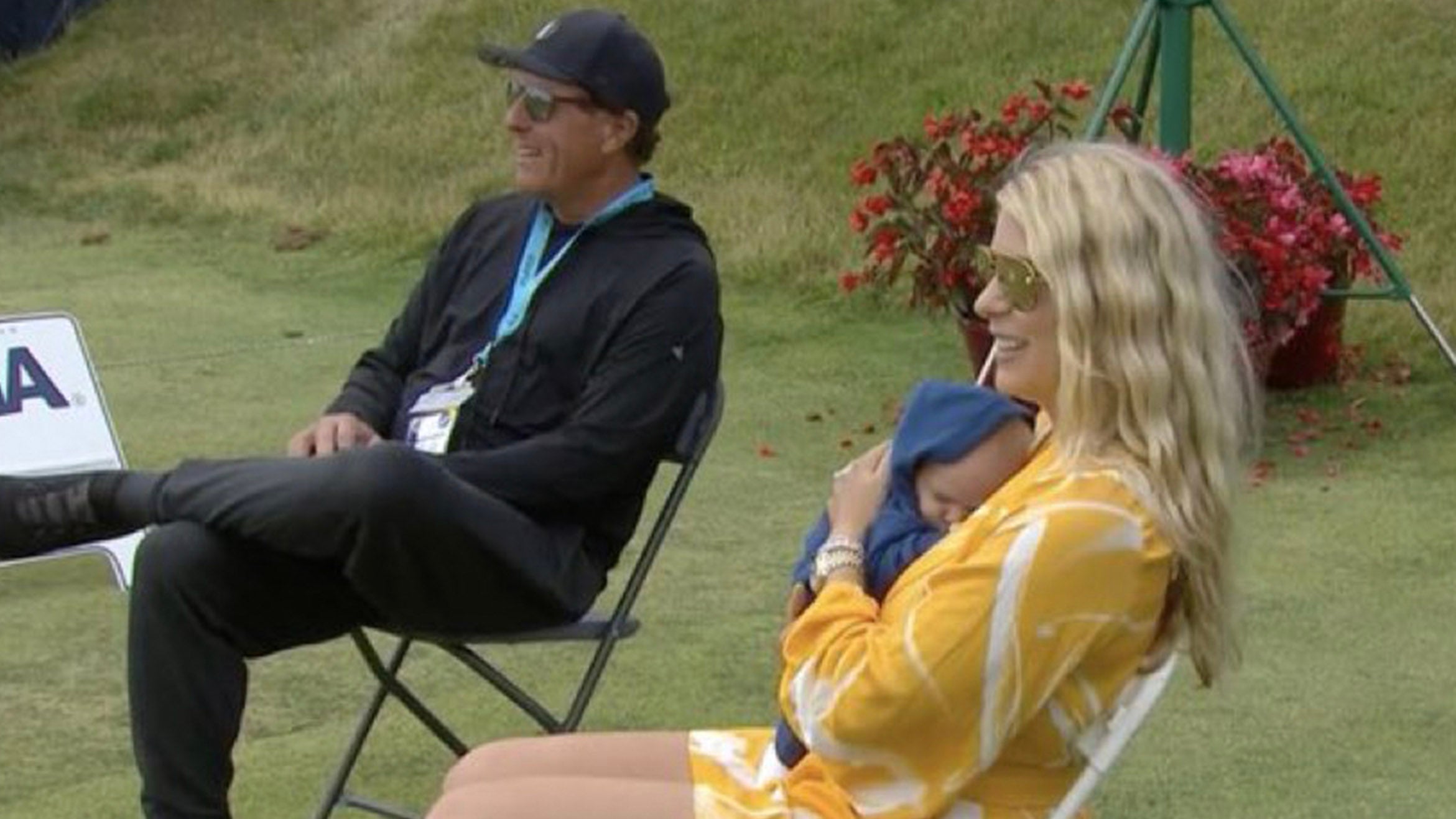 From Tiger's swing to Phil's tipsy tweets: The most viral golf moments of 2021