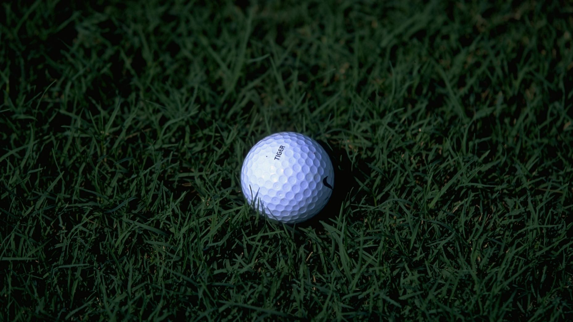 This game-changing golf ball gave Tiger Woods an incredible edge