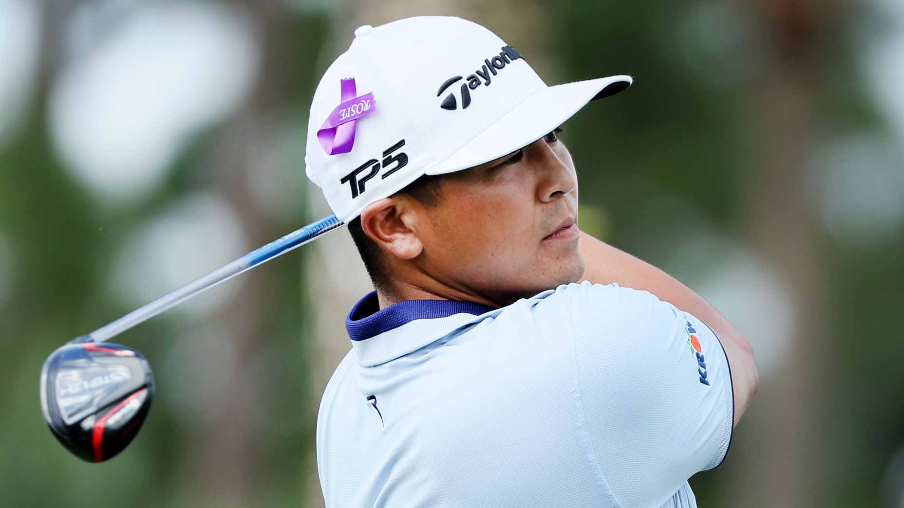 Kurt Kitayama plays shot during first round of 2022 Honda Classic