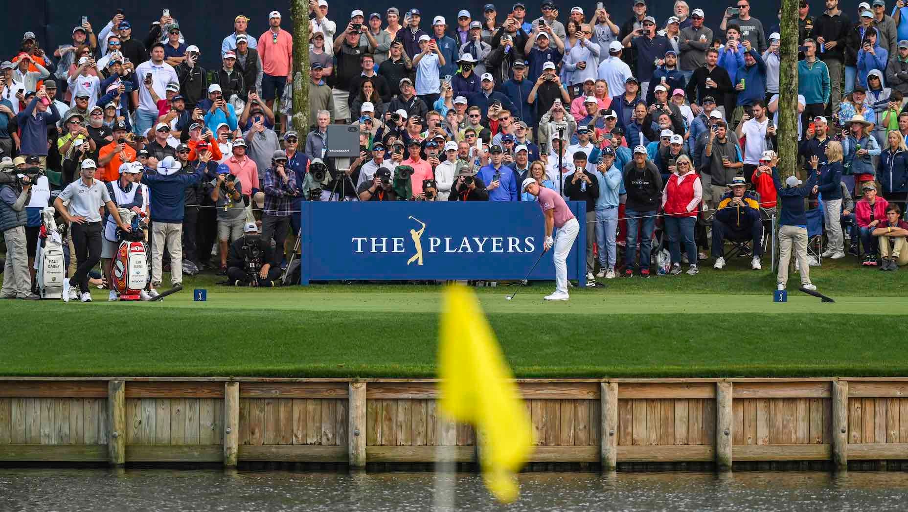 cameron smith hits tee shot on 17 at TPC Sawgrass