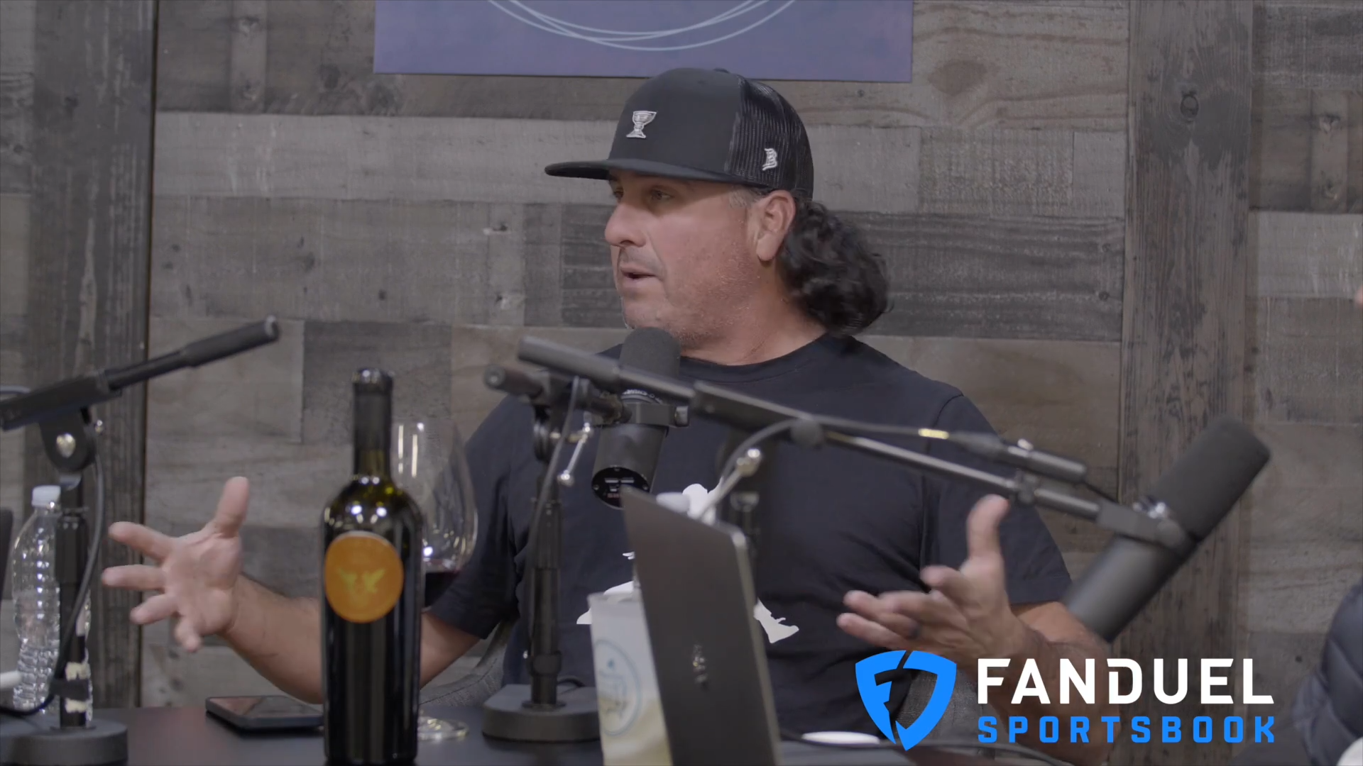 GOLF's Subpar: Pat Perez reacts to Phil Mickelson's apology