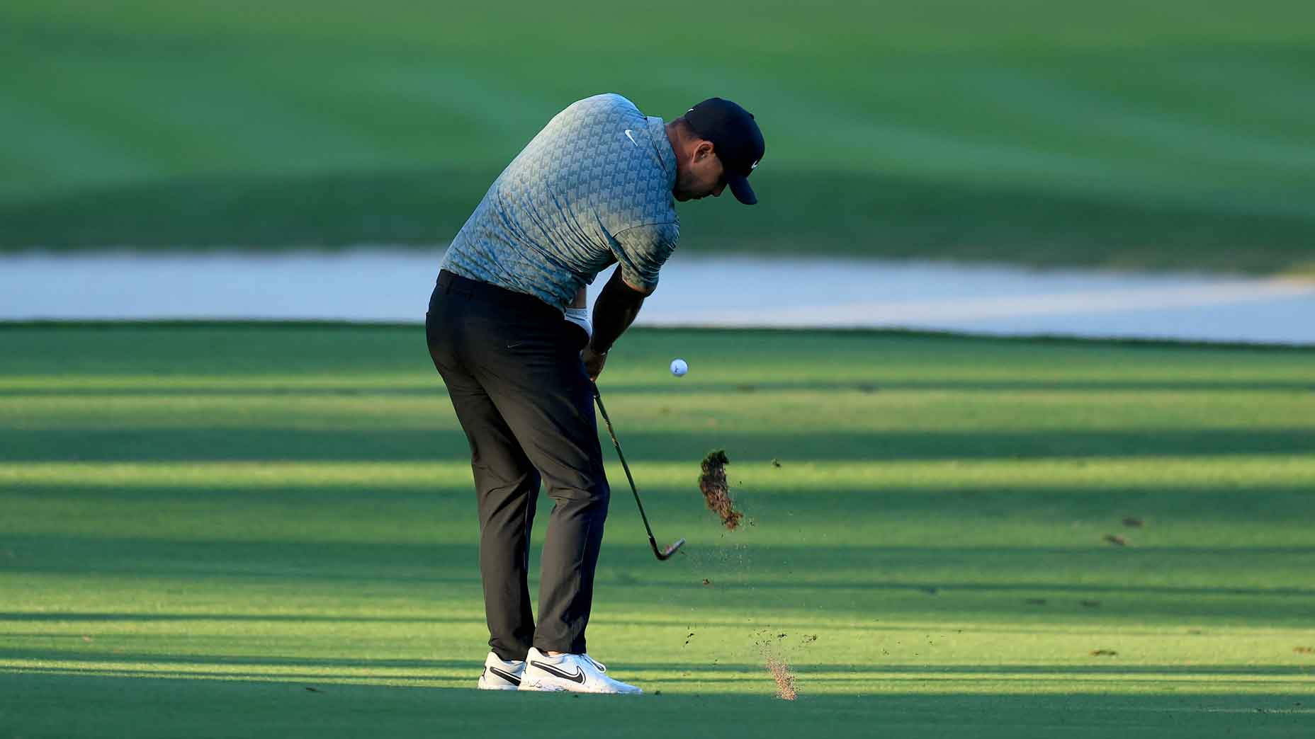 brooks koepka swings