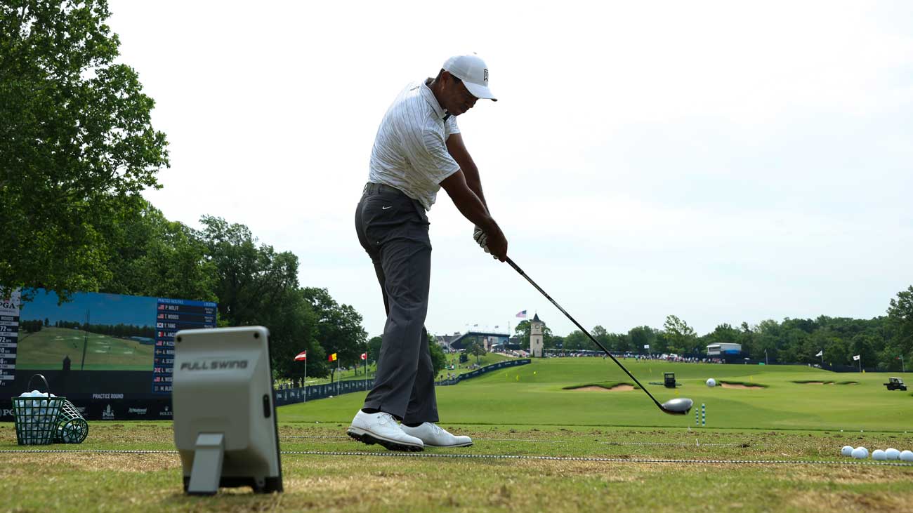 tiger woods on driving range