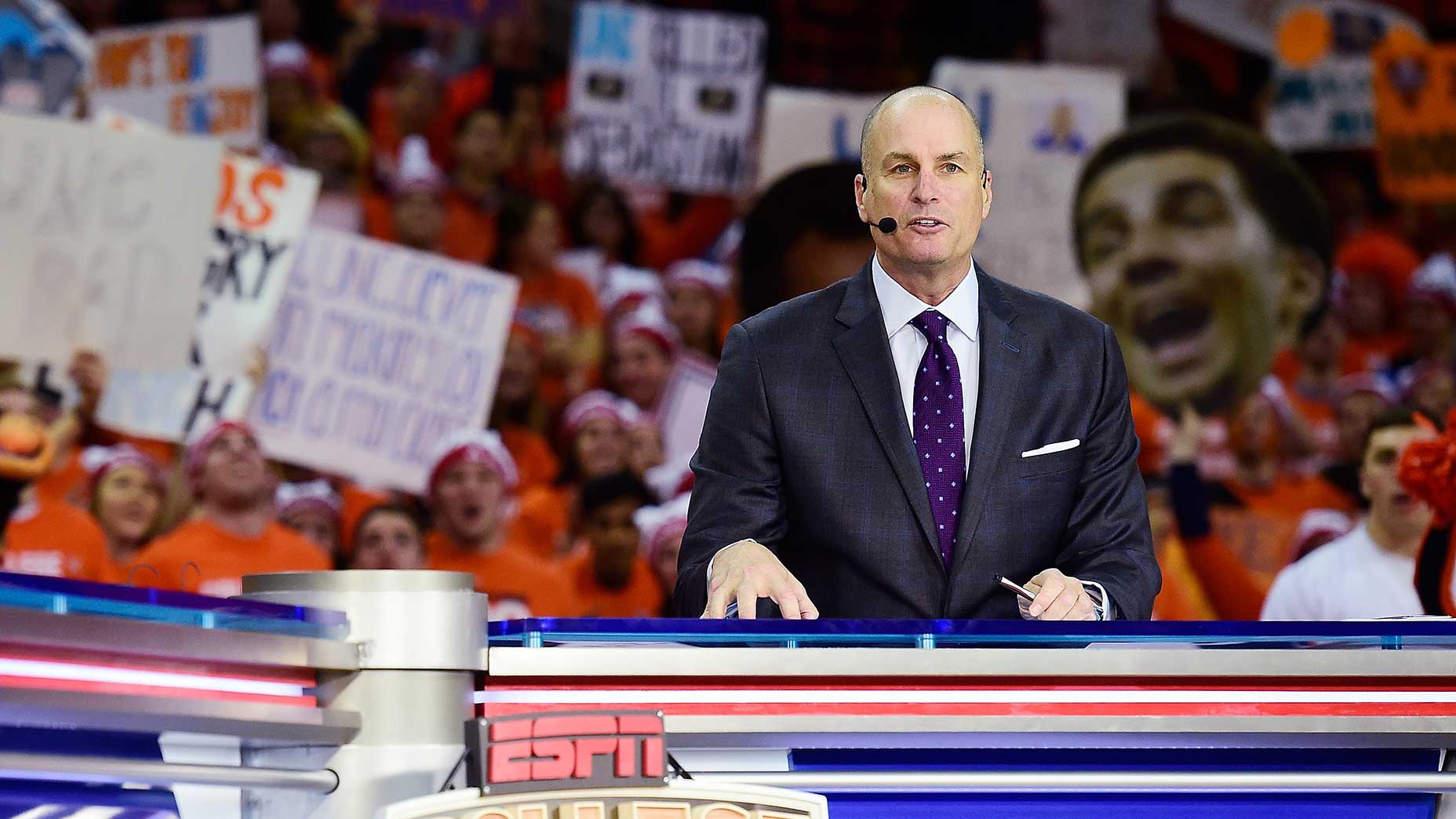 Pro basketball to broadcasting: Jay Bilas talks his triple threat of a career