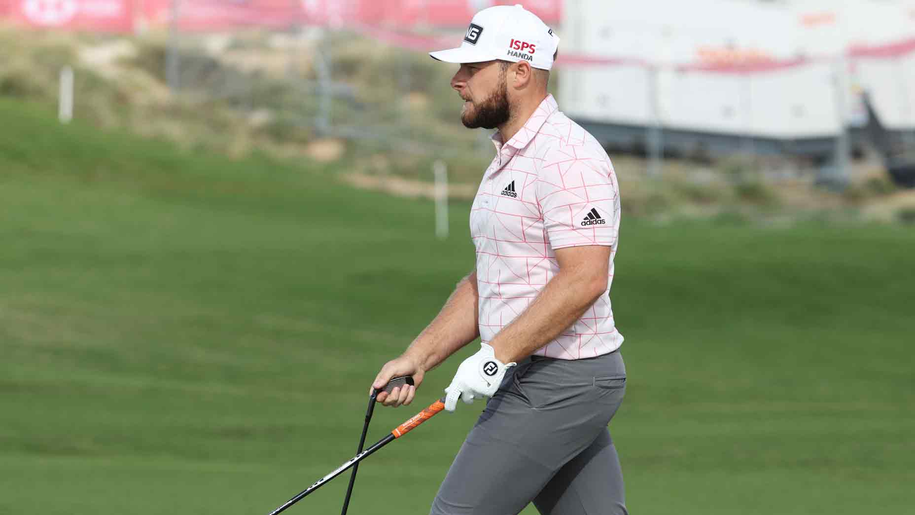 Rules Guy: Can an extra shaft count as your 14th club?