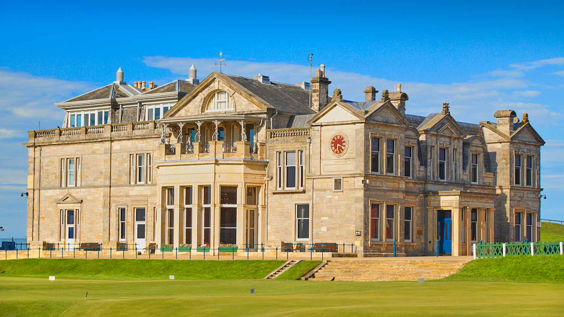 The R&A clubhouse in st andrews.