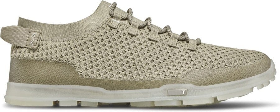 best spikeless golf shoes