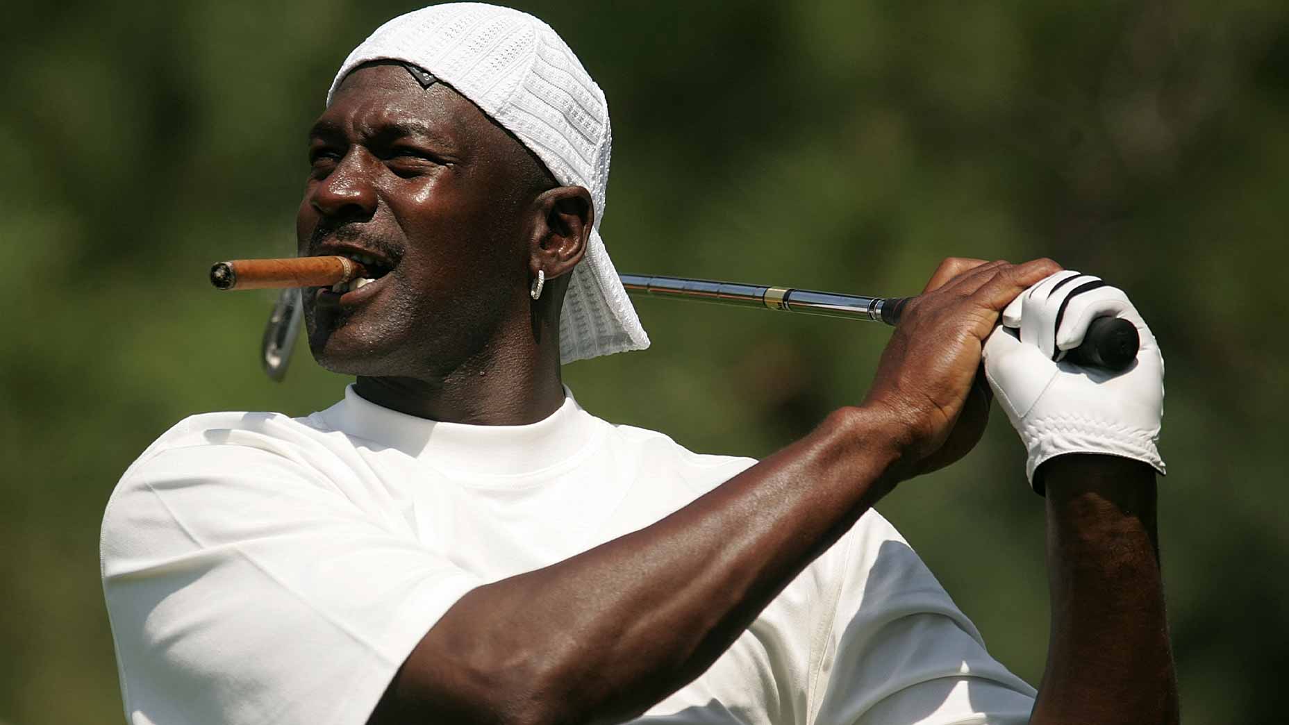 michael jordan swings iron
