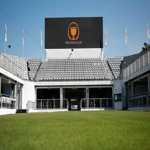 1st tee at Quail Hollow before 2022 Presidents Cup