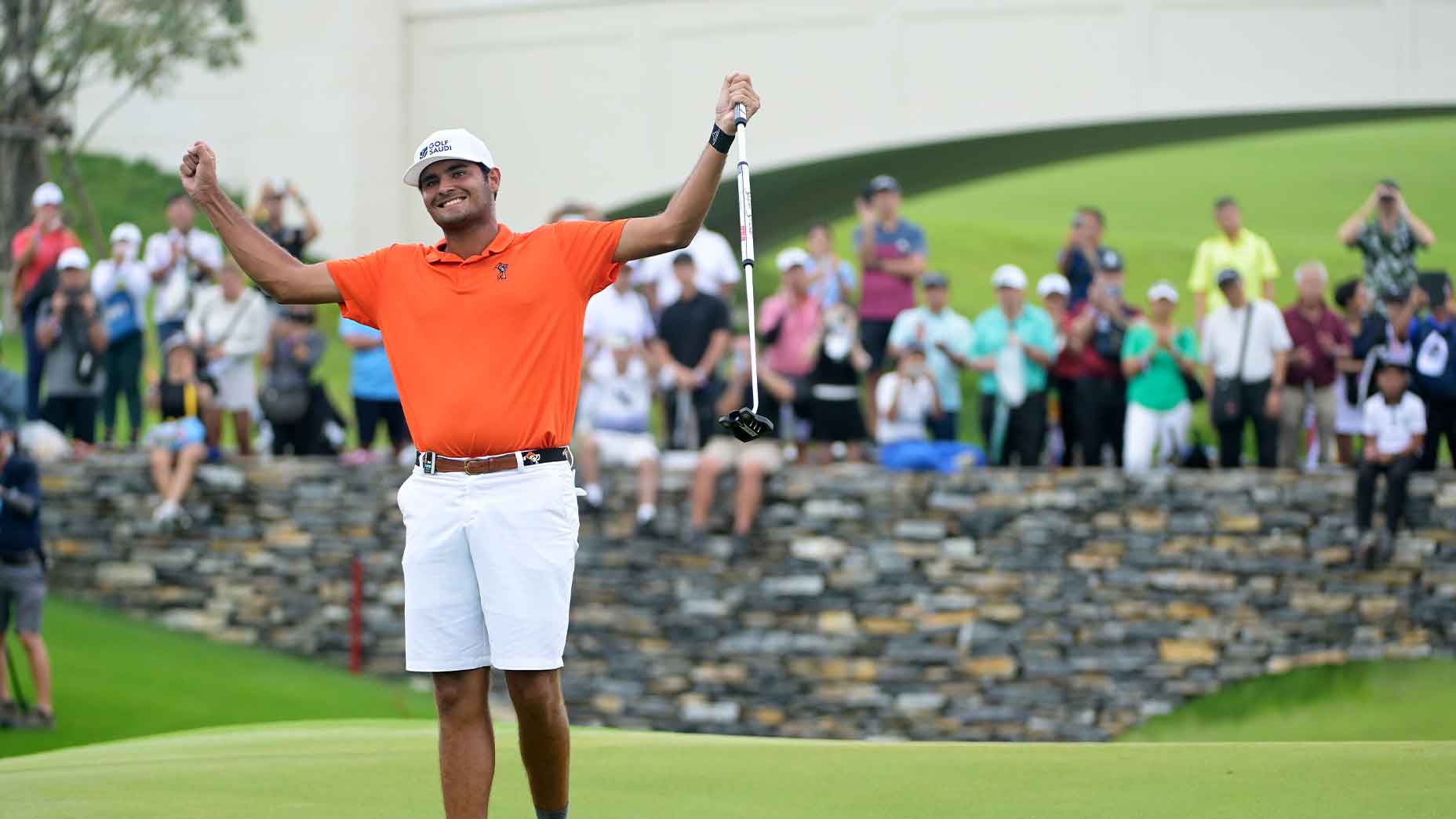 eugenio lopez chicarra celebrates