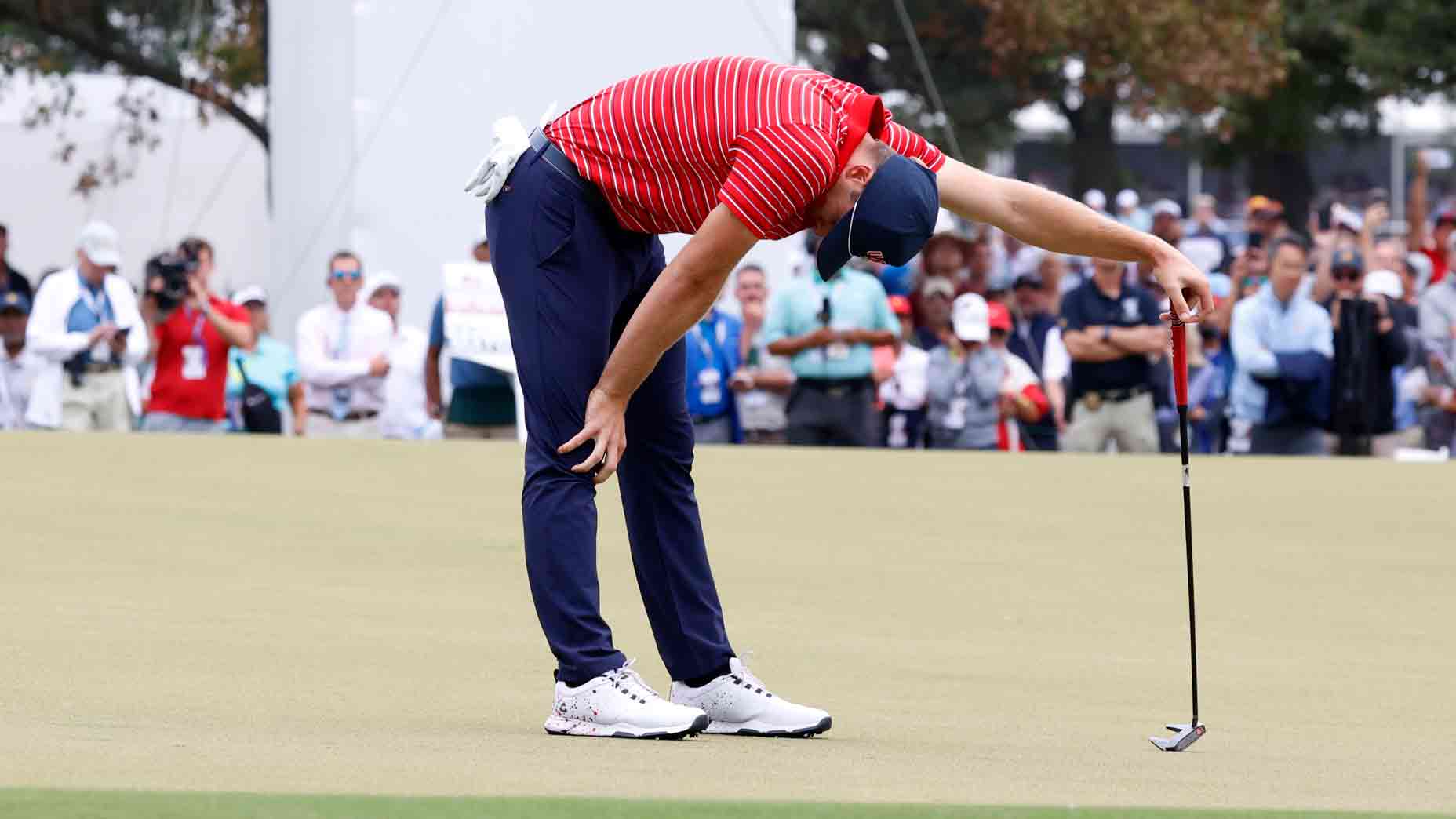 golfer missed putt
