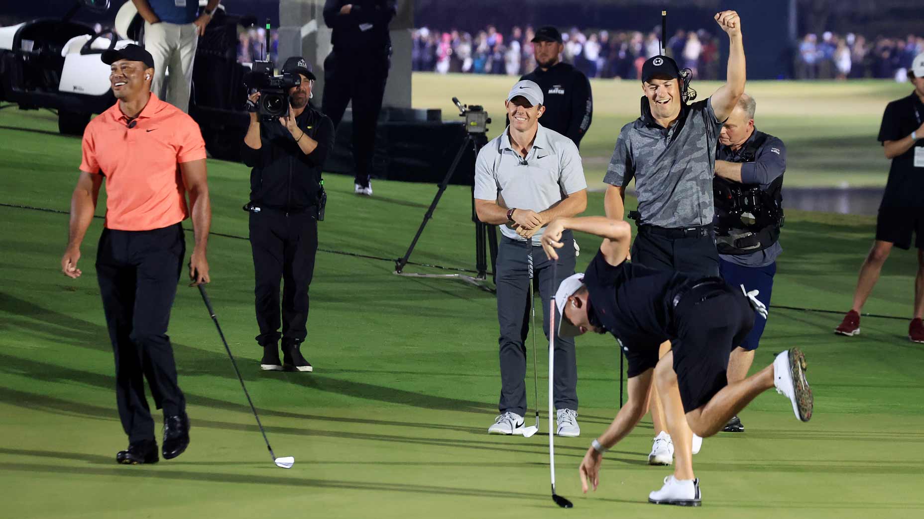 'Almost brought a cane to the tee': Jordan Spieth relishes in Tiger Woods' loss at The Match
